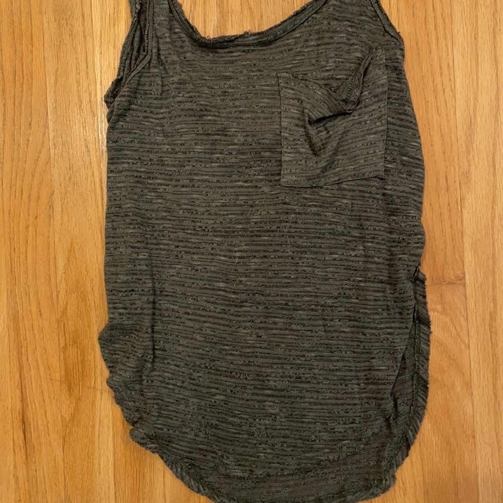 Me to we olive green oversized tank top - Picture 2 of 3